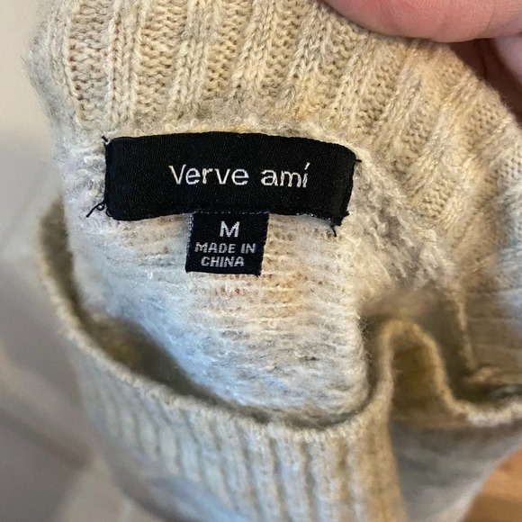 Verve Ami Woman’s Fairisle Sweater Size Medium - Picture 6 of 6